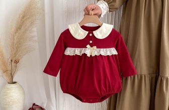 [🆕🇻🇳]  W.i.n baby – THỜI TRANG CHO BÉ YÊU 🧑‍🧒❤️️👶⭐️  Romper đỏ tone da, thiết kế basic với điểm nhấn là phần nơ ren điệu đà, bạn nhỏ diện xinh lắm lun𝐋𝐢𝐧𝐤 𝐒𝐡𝐨𝐩𝐞𝐞 : shopee.vn/store_babywin
Hàng oder tầm  , shares-0✔️ , likes-1❤️️ , date-2024-09-07 01:24:13🇻🇳🇻🇳🇻🇳📰🆕