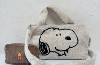 [🆕🇻🇳] Tiệm của Xoăn – Mua sắm & bán lẻ 🧑‍🧒❤️️👶⭐️ ☆ peanuts bag • tặng túi bút xinh xỉu (không tách lẻ)
•• Sold
– Peanuts: ngang 35 x cao 21cm
Cond 8/9
Khoen móc dây túi là 2 kiểu khác nhau, nhưng vẫn  , shares-0✔️ , likes-0❤️️ , date-2024-09-10 16:51:18🇻🇳🇻🇳🇻🇳📰🆕