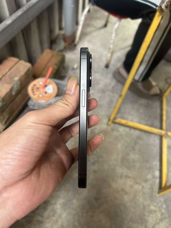 [📱🇻🇳] Điện thoại xách tay Hàn quốc Công Dung 📱 Top1Phone 💻 – 15pro/256 đen đẹp nét. Pin 9x quá chất. Bản quốc tế chạy 2 sim full, giá siêu đ …