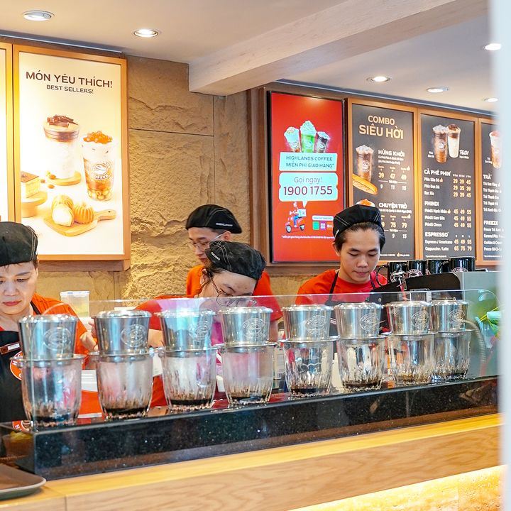 [☕️🇻🇳] Highlands Coffee – THƯƠNG HIỆU BẮT NGUỒN TỪ CÀ PHÊ VIỆT NAM ☕️ Top1Coffee 🥤 – Highlands Coffee luôn sẵn sằng giúp bạn bắt đầu một tuần thật tuyệt với Phin …