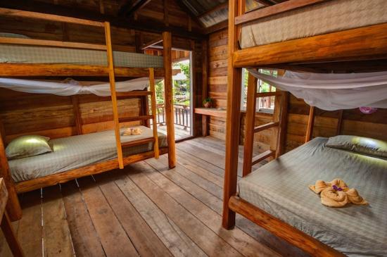 Chia sẻ kinh nghiệm du lịch đảo Koh Rong Samloem