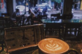 [☕️🇻🇳] 1976 Cà phê   🥤 Top1Coffee ☕️ Cho dù có đi qua bao nhiêu ngày nắng thì trong lòng vẫn rả rích những cơn mưa. Và không một ai cầm ô đến bên mình.
____________ , shares-0✔️ , likes-11❤️️ , date-2021-03-25 02:03:01🇻🇳🇻🇳🇻🇳📰🆕