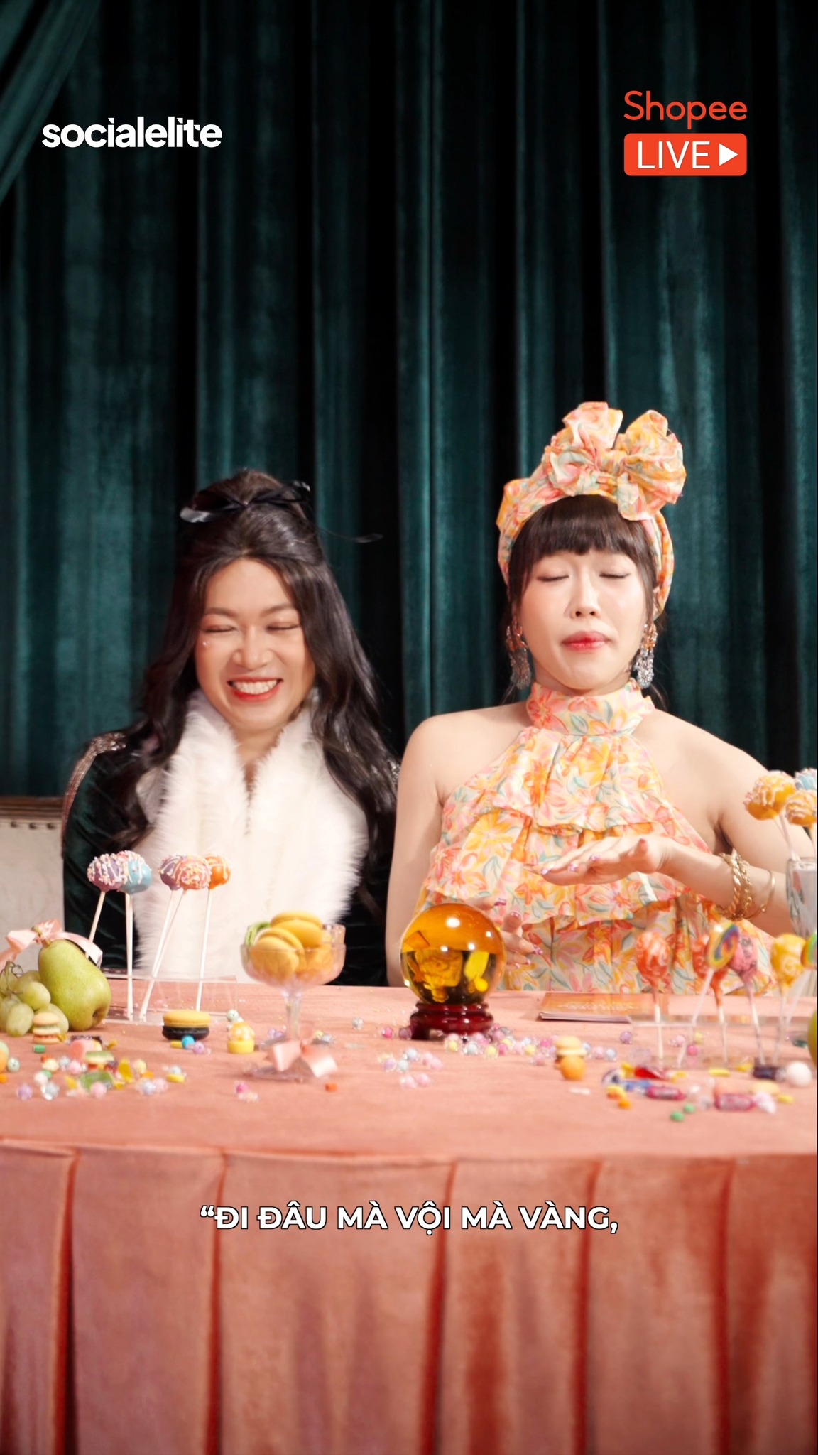 [🆕🇻🇳]  DaBi Kids – Thời trang trẻ em thiết kế 🧑‍🧒❤️️👶⭐️  𝑴𝒆̣ 𝒐̛𝒊, 𝑩𝒆́ 𝒕𝒉𝒊́𝒄𝒉 𝒃𝒐̣̂ 𝒏𝒂̀𝒚
chỉ với #199k/5 bộmiễn phí giao hàng toàn quốc
Nàng Bạch Tuyết đáng yêu của Mẹ nào đây ạ, công chúa bé nhỏ của mẹ h , shares-2✔️ , likes-238❤️️ , date-2021-04-02 05:22:45🇻🇳🇻🇳🇻🇳📰🆕