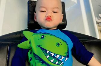 [🆕🇻🇳] Tuệ Linh (Lyn C Shop) – Đào tạo tài năng nhí – Bầu Show sự kiện 😎❤️️⭐️ Top1Kids 😎❤️️⭐️ anh cắt tóc cũng phải  mặc  quần áo bơi và ngồi xe oto mới cắt  Hâm lắm thôi  Khó tính quá  tôi nhớ là tôi dễ tính lắm mà
, shares-0✔️ , likes-12❤️️ , date-2024-10-22 04:13:00🇻🇳🇻🇳🇻🇳📰🆕