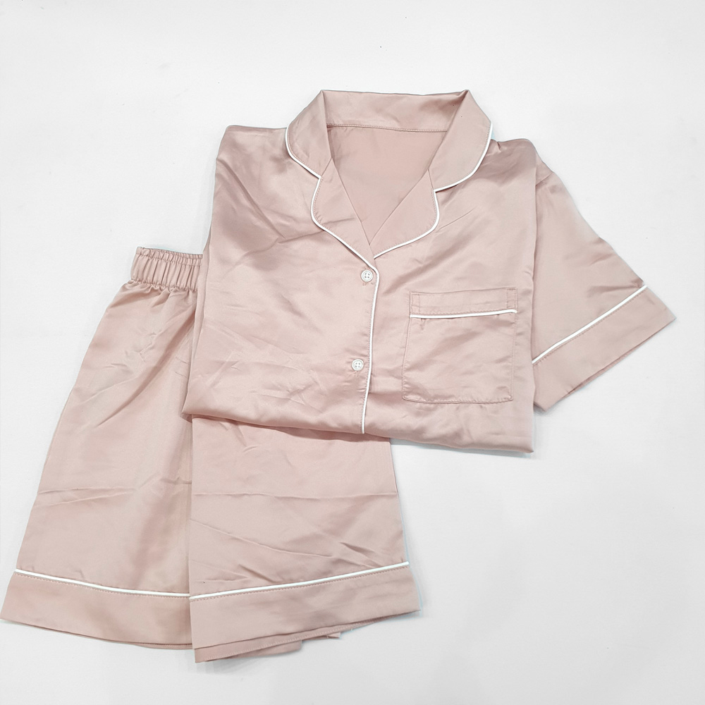 [🛒🇻🇳][47kg-62kg] Đồ bộ pyjama lụa satin size mẹ và bé gái lớn hàng xuất Nhật rất mát màu hồng trà sữa – Thời trang trẻ em Bé Sành Điệu , SKU – BN253-23 – besanhdieu.com 🇻🇳🛒Top1Shop🛒 🇻🇳Top1Vietnam🇻🇳 🛍🛒🇻🇳