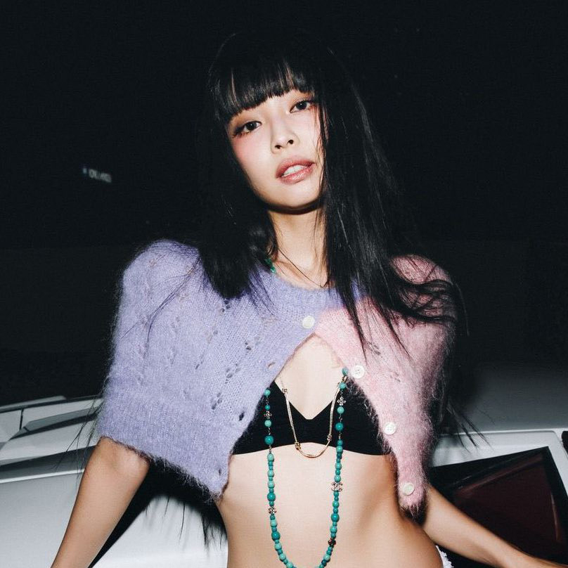 Má hồng dưới mắt: Xu hướng trang điểm mới từ Jennie (BLACKPINK) [🆕🇻🇳] bazaarvietnam.vn