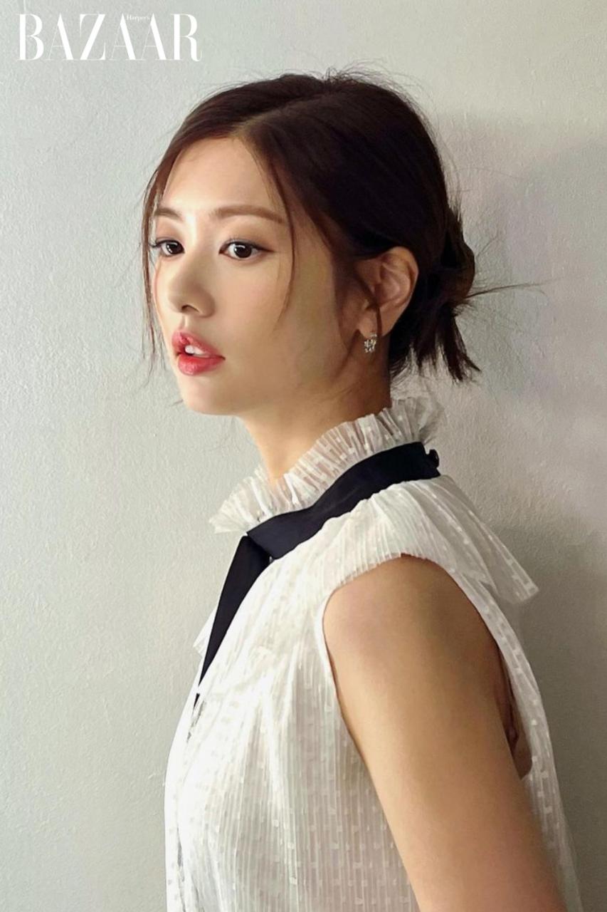 Cách sở hữu làn da Glass Skin như nữ chính “Love Next Door” Jung So Min ở tuổi U40 [🆕🇻🇳] bazaarvietnam.vn