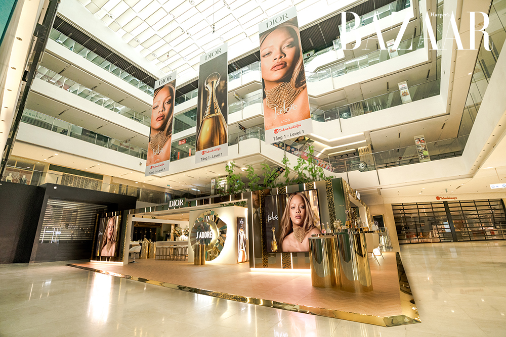 Nhã Phương, Thùy Tiên, Tiểu Vy tỏa sáng tại Dior L’Or de J’adore Pop-up [🆕🇻🇳] bazaarvietnam.vn