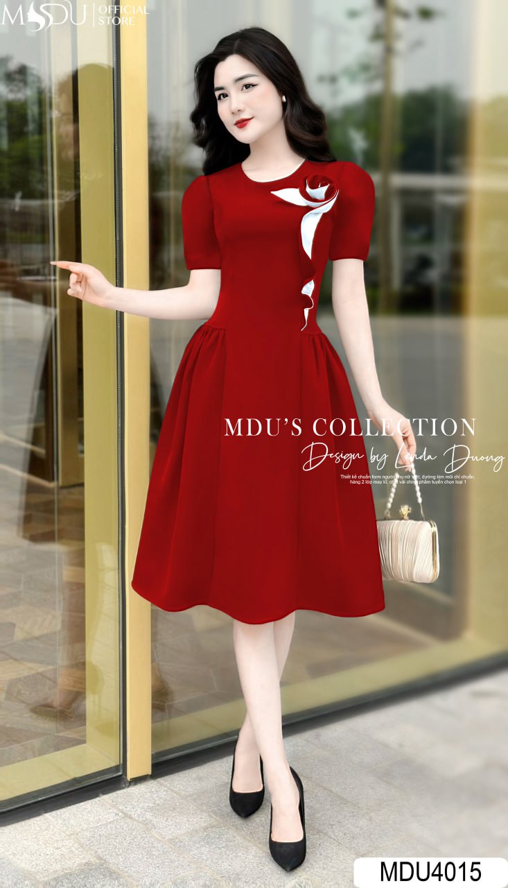 [🛒🇻🇳]Váy Thiết Kế MDU4015 – Màu Đỏ Đô Sang Chảnh Với Họa Tiết Hoa Tạo Điểm Nhấn Cho Váy Tôn Lên Vẻ Đẹp Kiêu Kì – , SKU – MDU4015 – mdufashion.com 🇻🇳🛒Top1Shop🛒 🇻🇳Top1Vietnam🇻🇳 🛍🛒🇻🇳