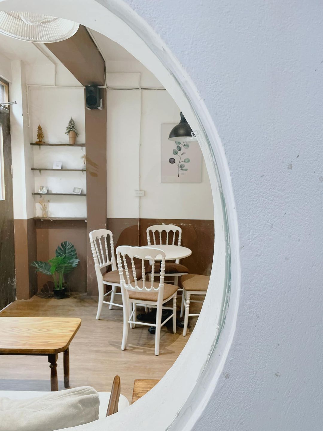 [☕️🇻🇳] Dear November Coffee 🥤 Top1Coffee ☕️ Cùng đi qua những ngày mưa để thêm trân trọng ngày nắng 
 ————————————
 : cuối ngõ 59 Chùa Láng, đối diện cổng khu nội trú Học v , shares-0✔️ , likes-15❤️️ , date-2021-10-28 18:45:56🇻🇳🇻🇳🇻🇳📰🆕