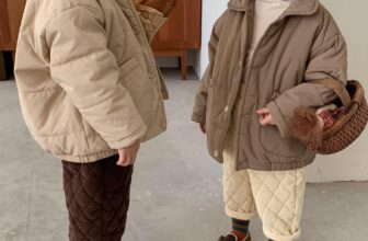 [🆕🇻🇳] HAPPY HIPPO – chuyên đồ trẻ em – Lullaby vnxk 😎❤️️⭐️  Áo khoác trần bông ấm áp  Rét buốt đón ngay em áo ấm về thôiii
eo ơi nó mềm ấm vô địch, lại còn chuẩn style #minimalist   sẵn giá yêu bất ngờ
NÂU siz , shares-0✔️ , likes-0❤️️ , date-2022-01-09 18:16:39🇻🇳🇻🇳🇻🇳📰🆕