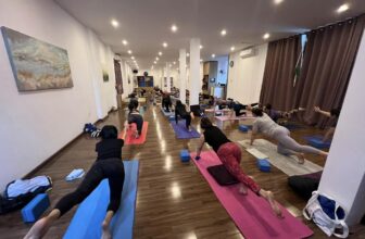 [🆕🇻🇳] Yoga Sức Sống Mới 🧘 Top1Yoga 🧘 Lâu lâu bước vô lớp lại nghe tiếng chào: “Chào cô Thư, tôi lại xin phép quay lại lớp học.”Đã tự nhiên được làm cô rồi còn tự nhiên được xin phép. Dopamin , shares-0✔️ , likes-46❤️️ , date-2023-02-26 21:30:57🇻🇳🇻🇳🇻🇳📰🆕