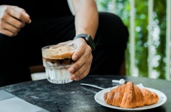 [☕️🇻🇳] ForDeer – Coffee with tree 🥤 Top1Coffee ☕️ Chào tuần mới…Hôm nay Rừng không có gì mới, chỉ có cà phê thơm lừng và một không gian trong lành nhiều cây xanh như mọi ngày đ , shares-0✔️ , likes-5❤️️ , date-2023-08-06 13:50:50🇻🇳🇻🇳🇻🇳📰🆕