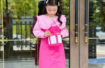 [🆕🇻🇳]  KidStyle.com.vn – Xưởng sỉ quần áo trẻ em 🧑‍🧒❤️️👶⭐️ M1502-2  Hàng mới size 2-12 tuổi
5 ngày trả
Sét yếm kaki mềm +  Áo tiểu thư đẹp xuất sắc
Màu hồng hot hit ngọt ngào – bé nào cũng yêu
Mùa tới các sét như n , shares-0✔️ , likes-1❤️️ , date-2023-09-28 17:30:32🇻🇳🇻🇳🇻🇳📰🆕