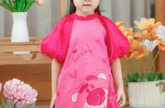 [🆕🇻🇳]  JUNE withlove – Chuyên hàng Thời trang Trẻ em Việt Nam thiết kế và xuất khẩu 🧑‍🧒❤️️👶⭐️ J6754 – HÀNG ĐANG VỀ (trả sau 3/5 days)
Áo dài JUNE chưa bao giờ làm shop thất vọng. Năm trong BST áo dài JUNE Tết 2024 nhưng em áo dài gấu dâu hottrend nà , shares-1✔️ , likes-9❤️️ , date-2023-10-03 16:21:37🇻🇳🇻🇳🇻🇳📰🆕