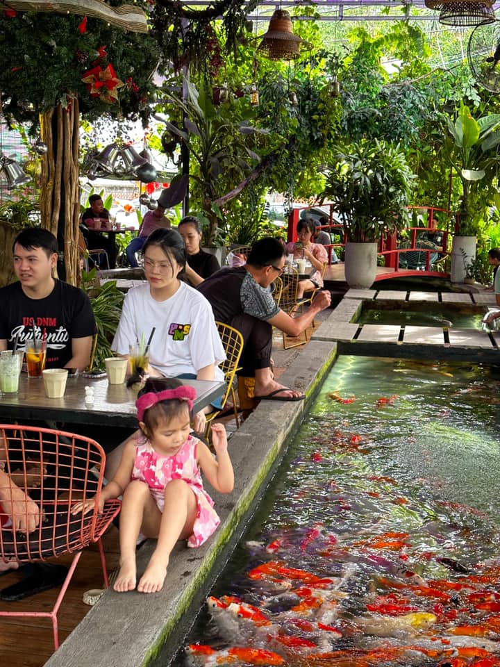 [☕️🇻🇳] Koilands Coffee 🥤 Top1Coffee ☕️ 𝐓𝐡𝐚́𝐧𝐠 𝐦𝐮̛𝐨̛̀𝐢 𝐡𝐚𝐢 𝐧𝐡𝐮̛ 𝐥𝐨̛̀𝐢 𝐭𝐚̣𝐦 𝐛𝐢𝐞̣̂𝐭
𝐍𝐡𝐮̛̃𝐧𝐠 𝐧𝐨̂̃𝐢 𝐛𝐮𝐨̂̀𝐧 𝐨̛̉ 𝐥𝐚̣𝐢 𝐯𝐨̛́𝐢 𝐭𝐡𝐨̛̀𝐢 𝐠𝐢𝐚𝐧
Đ𝐨̂𝐧𝐠 𝐮̉ 𝐚̂́𝐦 𝐜𝐡𝐨̂̀𝐢 𝐬𝐞̃ 𝐧𝐨̛̉ 𝐭𝐡𝐞̂𝐧𝐡 , shares-0✔️ , likes-11❤️️ , date-2023-12-06 01:01:22🇻🇳🇻🇳🇻🇳📰🆕