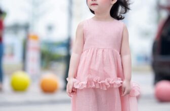 [🆕🇻🇳] ByAnAn – Thiết kế & Thời trang – Quần áo – Thương hiệu 🧑‍🧒❤️️👶⭐️ 𝐂𝐚𝐧𝐝𝐲 𝐝𝐫𝐞𝐬𝐬 | 𝐍𝐞𝐰 𝐢𝐭𝐞𝐦𝐬Hè này mẹ chọn cho bé mẫu váy Candy nhẹ nhàng và vô cùng xinh xắn nhé. Tone hồng – be (be vàng) tươi tắn, tôn da. Thiết kế xoè dễ  , shares-4✔️ , likes-23❤️️ , date-2024-03-16 21:58:44🇻🇳🇻🇳🇻🇳📰🆕