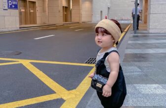 [🆕🇻🇳]  Thời Trang Hàn – Cho Bé Việt 🧑‍🧒❤️️👶⭐️ Cute quá mẹ ơi
chỉ #189k/1 set yếm và áo
Size ss: 4kg đến7kg
size 1 : 7kg-9kg
size 2 : 9kg-11 kg
size 3: 11kg-13kg
size 4 : 13kg-15kg
Size , shares-7✔️ , likes-258❤️️ , date-2024-03-27 02:35:27🇻🇳🇻🇳🇻🇳📰🆕