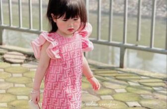 [🆕🇻🇳]  Sweetie by Josie – Thời trang cho bé 🧑‍🧒❤️️👶⭐️  Lung linh giữa nắng hè một chiếc váy cánh tiên giúp bé thêm rạng rỡ.
Thiết kế váy chữ A luôn thoải mái và thoáng mát
Shop lẻ size sale 99k/c
Size 2:  , shares-0✔️ , likes-1❤️️ , date-2024-04-11 00:51:18🇻🇳🇻🇳🇻🇳📰🆕