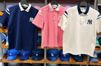 [🆕🇻🇳] Thời Trang MLB – Chuyên cung cấp các sản phẩm thời trang MLB cao cấp 🧑‍🧒❤️️👶⭐️  Chạm là mát mặc là mê
Set Polo gồm áo và chân váy (hoặc quần) Nét căng
– Họa tiết logo được in thêu tỉ mỉ siêu sắc nét.
– From: Nữ dễ mặc, thoải mái.
– , shares-3✔️ , likes-210❤️️ , date-2024-04-15 02:02:14🇻🇳🇻🇳🇻🇳📰🆕