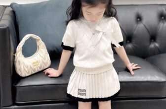 [🆕🇻🇳] Quần áo bé gái – Shop đầm bé gái từ 1 tuổi đến 10 tuổi 🧑‍🧒❤️️👶⭐️  290k/Set (order 2 tuần)
Set váy tiểu thư sang chảnh quá ạ, mặc vào giống tài phiệt quá cơ Size: 80 100 110 120 130 Màu: xám, trắng Chốt liên tục trả hàng , shares-0✔️ , likes-0❤️️ , date-2024-04-23 14:44:57🇻🇳🇻🇳🇻🇳📰🆕