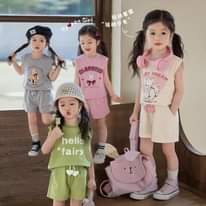 [🆕🇻🇳] Quần áo bé gái – Shop đầm bé gái từ 1 tuổi đến 10 tuổi 🧑‍🧒❤️️👶⭐️  165k/Set (order 2 tuần)
 Set áo balo quần đùi bé gái cute quá trời luôn các mẹ ơi, chất cotton mặc mùa hè thì thoải mái không sợ nóng đâu ạ Màu: xanh, trắ , shares-0✔️ , likes-0❤️️ , date-🇻🇳🇻🇳🇻🇳📰🆕