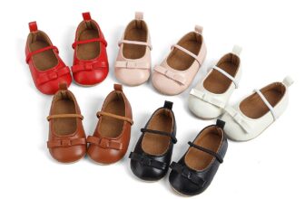 [🆕🇻🇳]  Homey baby – Đồ xinh cho bé yêu 🧑‍🧒❤️️👶⭐️ #H306059 – giá #115k/đôi. #210k/2 đôi
Nay ngày gì mà gặp nhiều deal sale sốc quá ạ
Em gom mã giày quốc dân cho các bạn nhỏ tập đi ạ. Giày da PU đế cao su  , shares-0✔️ , likes-0❤️️ , date-2024-05-14 14:27:54🇻🇳🇻🇳🇻🇳📰🆕