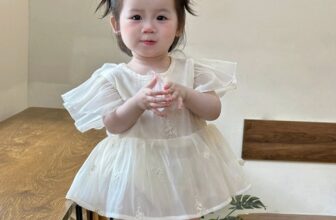 [🆕🇻🇳]  Homey baby – Đồ xinh cho bé yêu 🧑‍🧒❤️️👶⭐️ #H311136 – giá #210k
Suit cánh bướm cho công chúa nhỏ của mẹ
Thiết kế suit giả váy, tay cánh tiên, vải tơ đũi nhẹ bồng bềnh xinh lắm ạ
Bảng size tham khả , shares-0✔️ , likes-2❤️️ , date-2024-05-16 20:18:22🇻🇳🇻🇳🇻🇳📰🆕