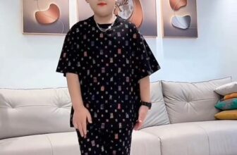 [🆕🇻🇳] Nhím Shop 🧑‍🧒❤️️👶⭐️ BỘ CỔ TRÒN MÙA HÈ CHO BÉ
Chất vải co giãn , mềm mại thoáng mát.
Đủ size cho bé 15kg đến 55kg .
Kiểm tra hàng trước khi thanh toán.
, shares-0✔️ , likes-18❤️️ , date-2024-07-13 05:34:57🇻🇳🇻🇳🇻🇳📰🆕