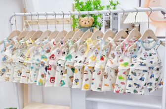 [🆕🇻🇳] Shop Mẹ Tôm – Chuyên Quần Áo Trẻ Em 🧑‍🧒❤️️👶⭐️ Cứu em với ạ ,xả hàng giá cực rẻ
Combo 5bộ tặng thêm 1bộ #189k MIỄN SHIP
Hoạ tiết bé trai , bé gái có đủ ạ
Chất gân tăm lạnh ,mềm mịn, thoáng mát, th , shares-16✔️ , likes-6❤️️ , date-2024-06-03 03:52:56🇻🇳🇻🇳🇻🇳📰🆕