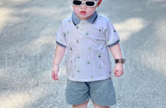 [🆕🇻🇳]  Thóc Fashion – Hàng VNXK thiết kế – REP 1:1 các hãng cho bé trai 🧑‍🧒❤️️👶⭐️  Bầu trời xanh, làn mây trắng
Khách say nắng hay là say Thóc ^^
Cơ mà không cần say Thóc – say đồ Thóc mặc là được rùiiii
Thêm mẫu Polo hoạ tiết thuyền  , shares-0✔️ , likes-27❤️️ , date-2024-07-13 16:01:54🇻🇳🇻🇳🇻🇳📰🆕