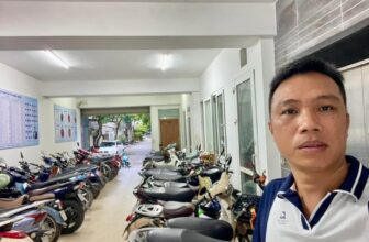 [🆕🇻🇳] Học Toán Lí cùng thầy Ái và Tư Duy Mở 📚 Top1Learn 📕 Các em ai biết học sinh trong ảnh báo thầy Ái nhé! Mặc áo TDM đi trông xe thuê chuối quá!
, shares-1✔️ , likes-988❤️️ , date-2024-07-17 19:52:05🇻🇳🇻🇳🇻🇳📰🆕