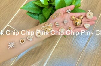 [🆕🇻🇳]  Chip Chip Pink-Chuyên sỉ và lẻ các loại “cờ rốc” và Jibbitz/ Sticker! 🧑‍🧒❤️️👶⭐️ 𝐔𝐩 𝐧𝐠𝐚𝐲 𝐜𝐡𝐨 𝐧𝐨́𝐧𝐠Charm nhựa giả chanel căng đét Chip mới update cho các mẹ bỉm cần sự sang trọng nhưng vừa túi tiền đây ạ. Chip sợ là cháy hàng trong vòn , shares-0✔️ , likes-3❤️️ , date-2024-07-22 02:39:22🇻🇳🇻🇳🇻🇳📰🆕