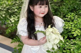 [🆕🇻🇳] Nom Nom Kids – Váy công chúa thiết kế cho bé yêu 🧑‍🧒❤️️👶⭐️ Nàng thơ trong chiếc váy trắng quá đỗi dịu dàng và đáng yêu  Nom Nom Kids
222 Tôn Đức Thắng- Đống Đa- Hà Nội
Open: 9.30am-9pm
Hotline: 0942222089-096396 , shares-1✔️ , likes-5❤️️ , date-2024-07-25 02:25:08🇻🇳🇻🇳🇻🇳📰🆕