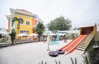 [🆕🇻🇳]  Kawaii Family & Kids Farm Cafe Thủ Đức – Nhà Hàng Cafe Gia Đình & Khu Vui Chơi Cho Bé 🧑‍🧒❤️️👶⭐️ CÙNG ĐIỂM DANH CÁC CẢM GIÁC MẠNH CỦA FARMĐến với Farm thì không thể không kể đến những trò cảm giác mạnh nhưng được thiết kế cực kì an toàn cho con:
Tr , shares-1✔️ , likes-22❤️️ , date-2024-07-30 00:32:06🇻🇳🇻🇳🇻🇳📰🆕