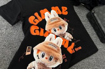 [🆕🇻🇳] Eurô Kids – Thời trang trẻ em 🧑‍🧒❤️️👶⭐️ Siêu choáy
Choáy to rùi cả làng ôi   Áo Gia Đình Labubu  Phiên bản Hot Bỏng Tay . Cao cấp trong từng chi tiết   Hình ép chuyển nhiệt cao cấp
Bo cổ xịn đ , shares-0✔️ , likes-0❤️️ , date-2024-08-04 18:42:09🇻🇳🇻🇳🇻🇳📰🆕