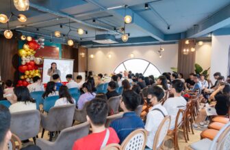 [☕️🇻🇳] 1988 Coffee – Bar 🥤 Top1Coffee ☕️ 1988 vừa vinh dự đón các thầy cô, các em học sinh và các bậc phụ huynh cùa Thầy Đức Toán trong buổi tổng kết và trao thưởng năm  , shares-0✔️ , likes-15❤️️ , date-2024-08-04 23:44:04🇻🇳🇻🇳🇻🇳📰🆕