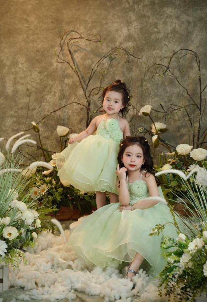 [🆕🇻🇳] Nấm baby SG – Thiết kế và may đầm công chúa 🧑‍🧒❤️️👶⭐️ 𝑲𝒉𝒐̂𝒏𝒈 𝒄𝒂̂̀𝒏 𝒕𝒊𝒆̂̀𝒏 𝒕𝒓𝒊𝒆̣̂𝒖..
𝑽𝒂̂̃𝒏 đ𝒊𝒆̣̂𝒖 đ𝒂̀ 𝒍𝒖𝒏𝒈 𝒍𝒊𝒏𝒉.
, shares-0✔️ , likes-16❤️️ , date-2024-08-08 11:57:42🇻🇳🇻🇳🇻🇳📰🆕