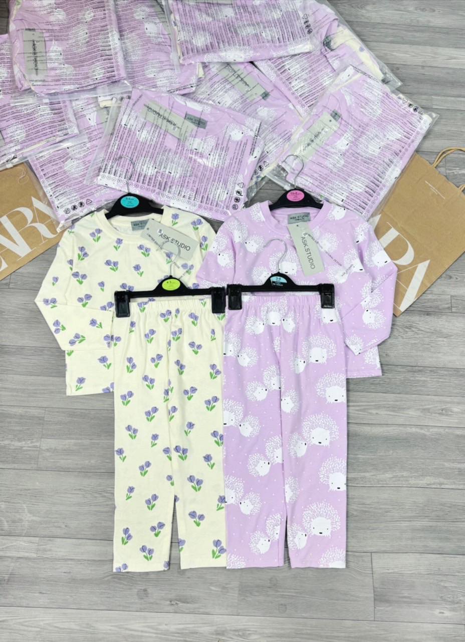[🆕🇻🇳] Vyan – Mom & Baby Care 😎❤️️⭐️ SET 2 BỘ COTTON DÀI TAY NHÍM TÍM  Chất cotton 4 chiều siêu xịn.
 Chi #199k / set quá rẻ các mẹ ơi.
 Tone tím be quá dễ mặc  Bảng size tham khảo:
 Sz 100: 8 , shares-0✔️ , likes-1❤️️ , date-2024-08-09 14:55:30🇻🇳🇻🇳🇻🇳📰🆕