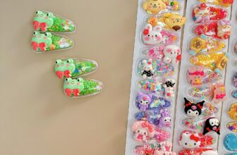 [🆕🇻🇳]  Dear Babi – Tiệm đồ em bé – Phụ kiện xinh xinh 🧑‍🧒❤️️👶⭐️ Chất liệu: Nhựa Cc Korea
Màu sắc: Đa dạng
Xuất xứ: Hàn Quốc
Chất lượng: Chắc chắn, Bền màu, Lành tính.
CHỨNG NHẬN KC HÀN QUỐC.   49.ooođ / set
————— , shares-0✔️ , likes-0❤️️ , date-2024-08-10 17:07:37🇻🇳🇻🇳🇻🇳📰🆕