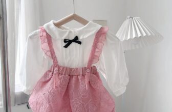 [🆕🇻🇳] May’s House – Cửa hàng quần áo sơ sinh & trẻ em 🧑‍🧒❤️️👶⭐️  Sét bộ quần bí tay cánh tiên phối áo cổ sen xếp li ngực
Áo chất zip mềm, quần tacta vân hoa nổi có lót mềm
Size 4-13kg.
, shares-9✔️ , likes-515❤️️ , date-2024-08-19 16:39:06🇻🇳🇻🇳🇻🇳📰🆕