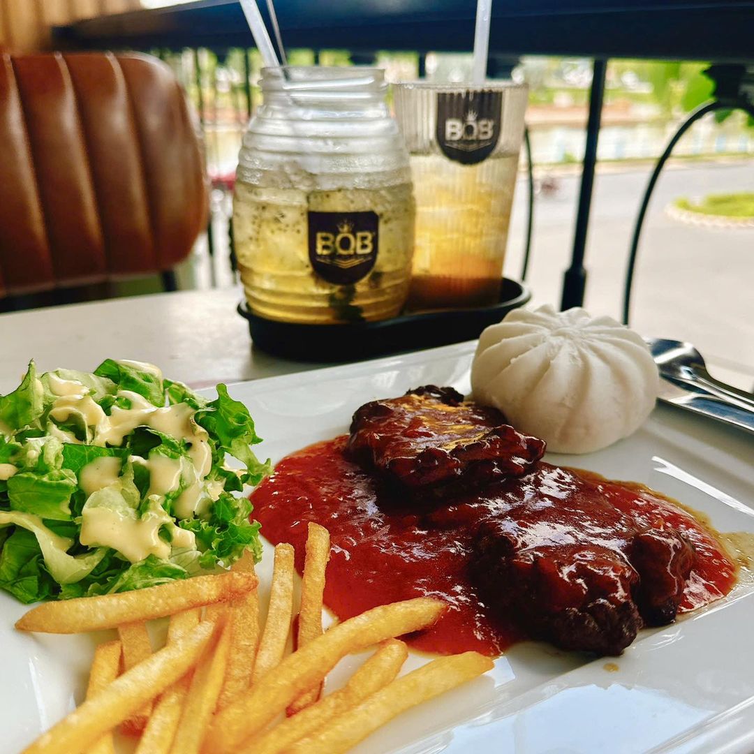 [☕️🇻🇳] 12 mois pâtisserie  🥤 Top1Coffee ☕️ Bánh nướng Matcha CreamcheeseNếu ai đã lỡ si mê màu xanh của matcha thì trung thu này đừng bỏ qua món bánh nướng matcha nhé!
B , shares-0✔️ , likes-2❤️️ , date-2024-08-27 03:26:09🇻🇳🇻🇳🇻🇳📰🆕