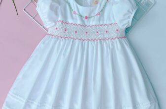 [🆕🇻🇳] Sally’s House – Thời trang cao cấp dành cho bé gái 🧑‍🧒❤️️👶⭐️ Một mẫu đầm trắng thêu hoa là sự lựa chọn hoàn hảo cho những khoảnh khắc đặc biệt của bé.
Từ sự sang trọng và tinh tế trong từng chi tiết đến chất vải mề , shares-0✔️ , likes-4❤️️ , date-2024-08-19 15:45:28🇻🇳🇻🇳🇻🇳📰🆕