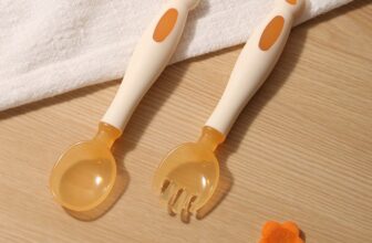 [🆕🇻🇳] Shop 2Gà Con HN-Đồ Sơ Sinh Trọn Gói 🧑‍🧒❤️️👶⭐️ Dành cho mẹ có bé ăn dặm nha. Set dĩa thìa bẻ cong 360 độ kute quá luôn ạ
Thìa làm bằng chất liệu Slilicon an toàn cho bé, kiểu dáng độc đáo với đầu thìa , shares-0✔️ , likes-2❤️️ , date-2024-08-23 21:24:33🇻🇳🇻🇳🇻🇳📰🆕