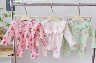 [🆕🇻🇳]  Sunny Kids – Thời trang cho bé – Sỉ/lẻ quần áo, phụ kiện trẻ em QCCC, QATE 🧑‍🧒❤️️👶⭐️ Set 3 bộ bé gái 3 kiểu phối ren cực điệu đà bánh bèo luôn.  Đúng kiểu vừa sang lại còn xinh đẹp lại còn rẻCombo 3 bộ: #chỉ #179kkkK.
Lẻ bình thường 1 , shares-0✔️ , likes-2❤️️ , date-2024-08-24 22:54:03🇻🇳🇻🇳🇻🇳📰🆕