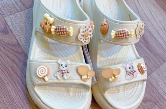 [🆕🇻🇳]  Aiko Kids – Thời Trang Cho Bé – Cửa hàng chuyên dép sục, giày lười và phụ kiện, charm gắn dép 🧑‍🧒❤️️👶⭐️ Nắng thì có tia UV
Còn em thì có tia U MÊ
—–
Chim ưng em Đế cao  này thực sự, quá là hót quá là cháy luôn ạ!
—Mùa mưa đi thì ưu điểm vượt trội luôn , shares-1✔️ , likes-4❤️️ , date-2024-08-24 02:43:43🇻🇳🇻🇳🇻🇳📰🆕