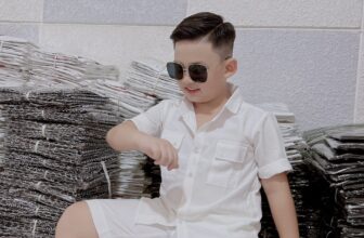 [🆕🇻🇳] Min Kids – Thời Trang Trẻ em 🧑‍🧒❤️️👶⭐️  HOT HOT HOT
Một outfit sành điệu, cool ngầu đi học, đi chơi, đi tiệc không thể bỏ lỡ các mẹ ơi.
Thông tin sản phẩm
Với thiết basic áo trắng cơ bản đư , shares-1✔️ , likes-2❤️️ , date-2024-08-28 13:53:34🇻🇳🇻🇳🇻🇳📰🆕