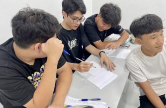 [🆕🇻🇳] Học Tiếng Anh cùng SAM – chuyên luyện thi môn Tiếng Anh Cấp 1,2,3 & IELTS tại Hà Nội 📚 Top1Learn 📕 [KHỐI 10] Hoạt động: What had happened?1. Tổ chức hoạt động:
– Lớp được chia làm các nhóm (2-4 nhóm). GV chia bảng tương ứng với số nhóm
– Mỗi nhóm cử 1 , shares-1✔️ , likes-12❤️️ , date-2024-08-29 20:27:37🇻🇳🇻🇳🇻🇳📰🆕