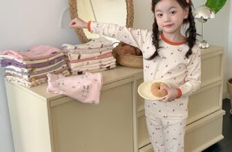 [🆕🇻🇳]  Baby Sweet – Chuyên quần áo trẻ em tqxk, little maven, jumping meters , malwee … và phụ kiện trẻ em 🧑‍🧒❤️️👶⭐️ Bộ cotton ambb kids chất co giãn 4 chiều thoải mái , mặc thời tiết thu hoặc se lạnh.
Size : 90-100-110-120-130-140-150 ( 10-35kg )
Hàng có sẵn
Shopee
, shares-0✔️ , likes-1❤️️ , date-2024-09-02 23:24:59🇻🇳🇻🇳🇻🇳📰🆕