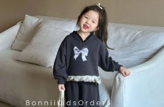 [🆕🇻🇳] Bonnii Kids – Ở đây có áo quần, giày dép, phụ kiện dành cho bé yêu của bạn 🧑‍🧒❤️️👶⭐️ Xinh đẹp ở đây mẹ ui
Size bé 90-140
Màu sắc có thể chênh lệch một chút do ánh sáng nhưng không đáng kể.
Hàng QCCC, order 2-5 tuần tùy biên, đặt hàng rồi vu , shares-0✔️ , likes-4❤️️ , date-2024-09-03 17:37:23🇻🇳🇻🇳🇻🇳📰🆕